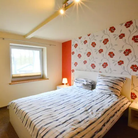 Comfy For 5 People In Semesterbostad *