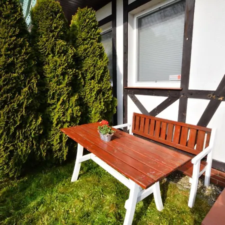 Semesterbostad Comfy For 5 People In Pleśna
